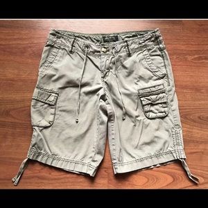 Eddie Bauer Petite Olive Green Cargo Capris 6
